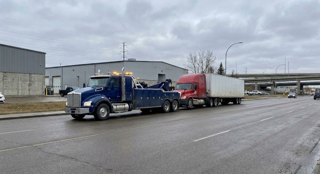 Heavy Duty Towing Edmonton