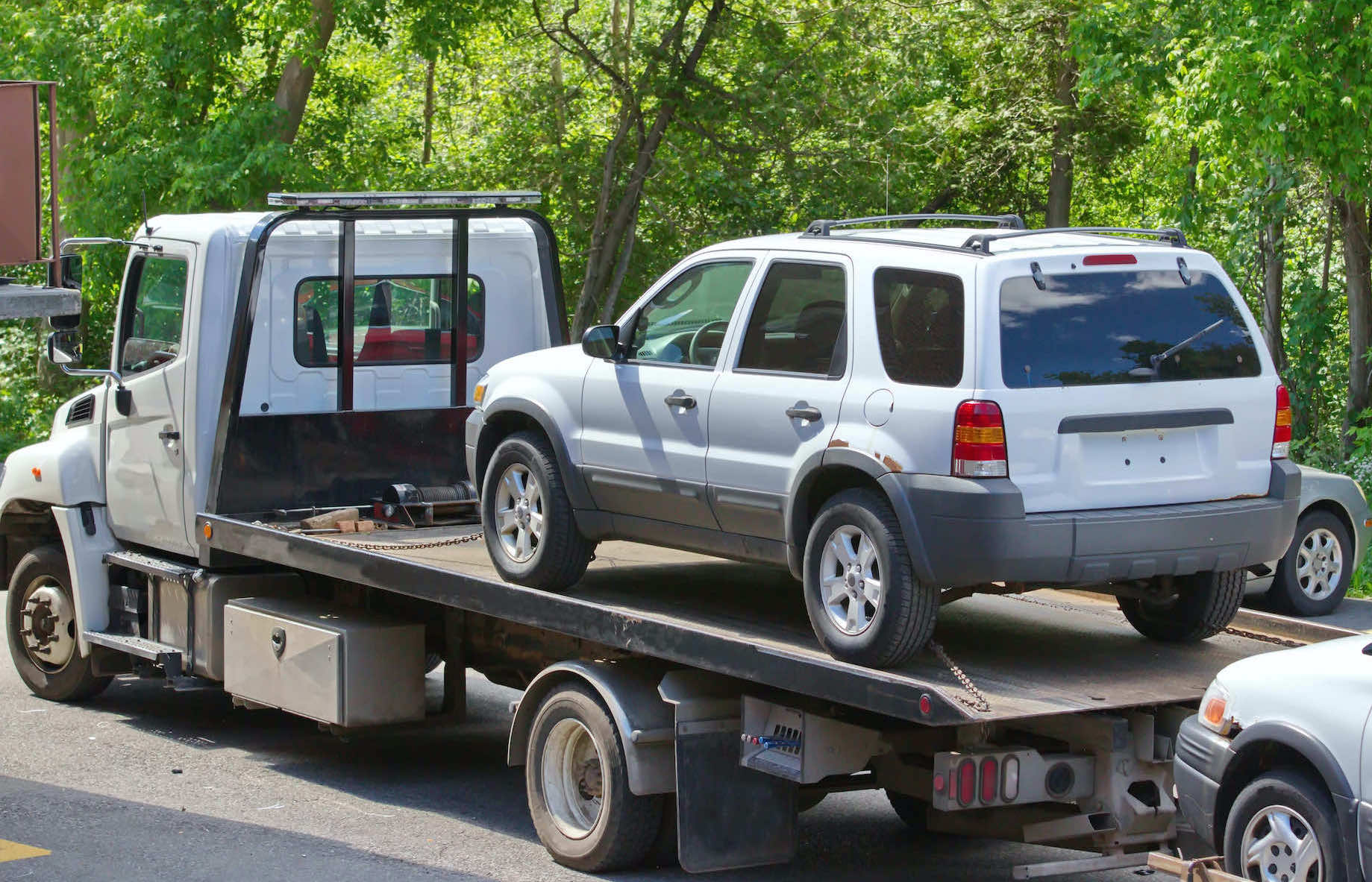 24/7 flatbed towing Edmonton